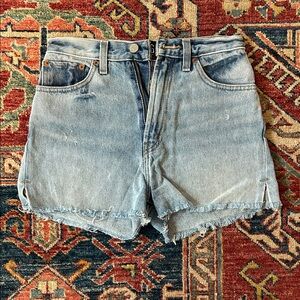 Urban Outfitters BDG Girlfriend High Rise Jean Shorts Blue Woman’s Size 25